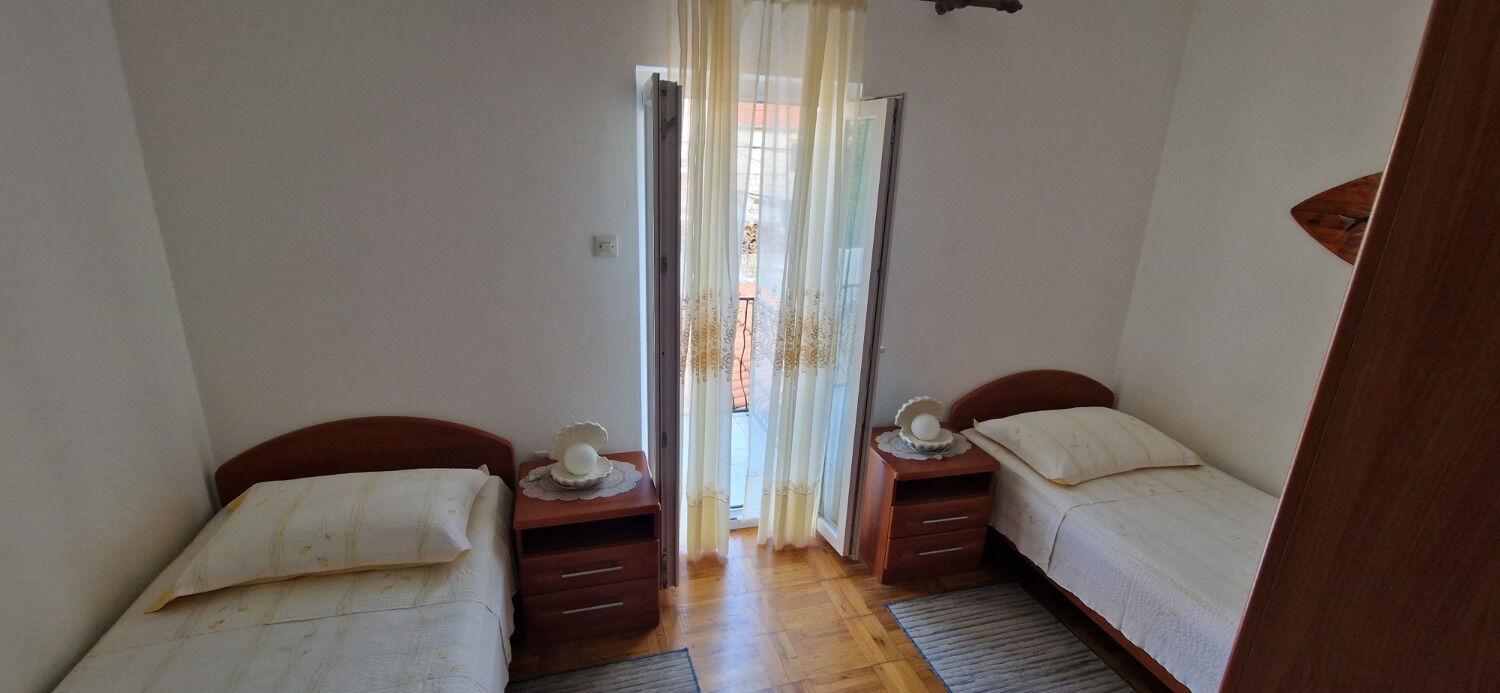 Apartment Tenara Vis Exterior photo